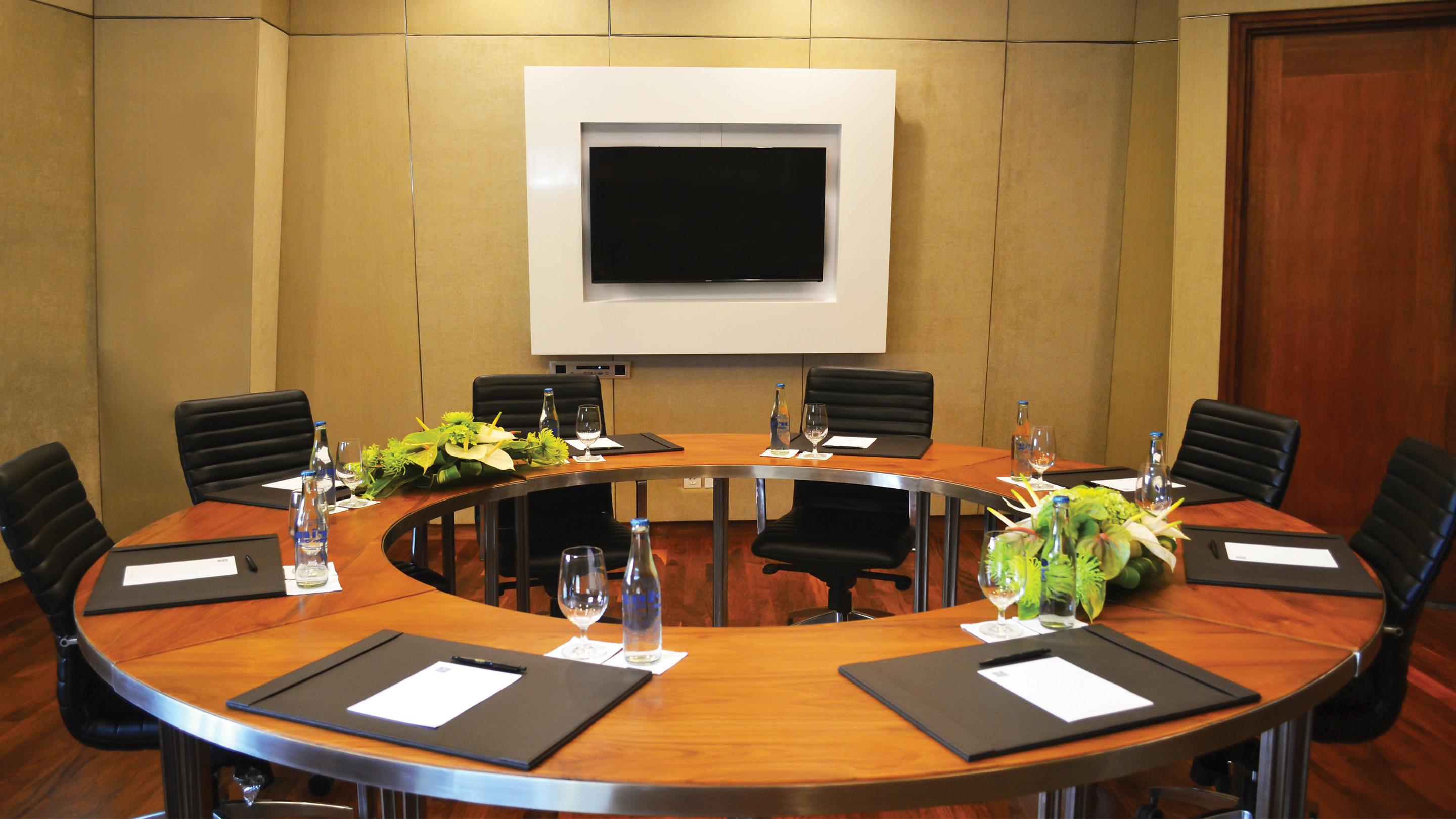 منتجع مايا سانور آند سبا المظهر الخارجي الصورة A meeting room at the hotel
