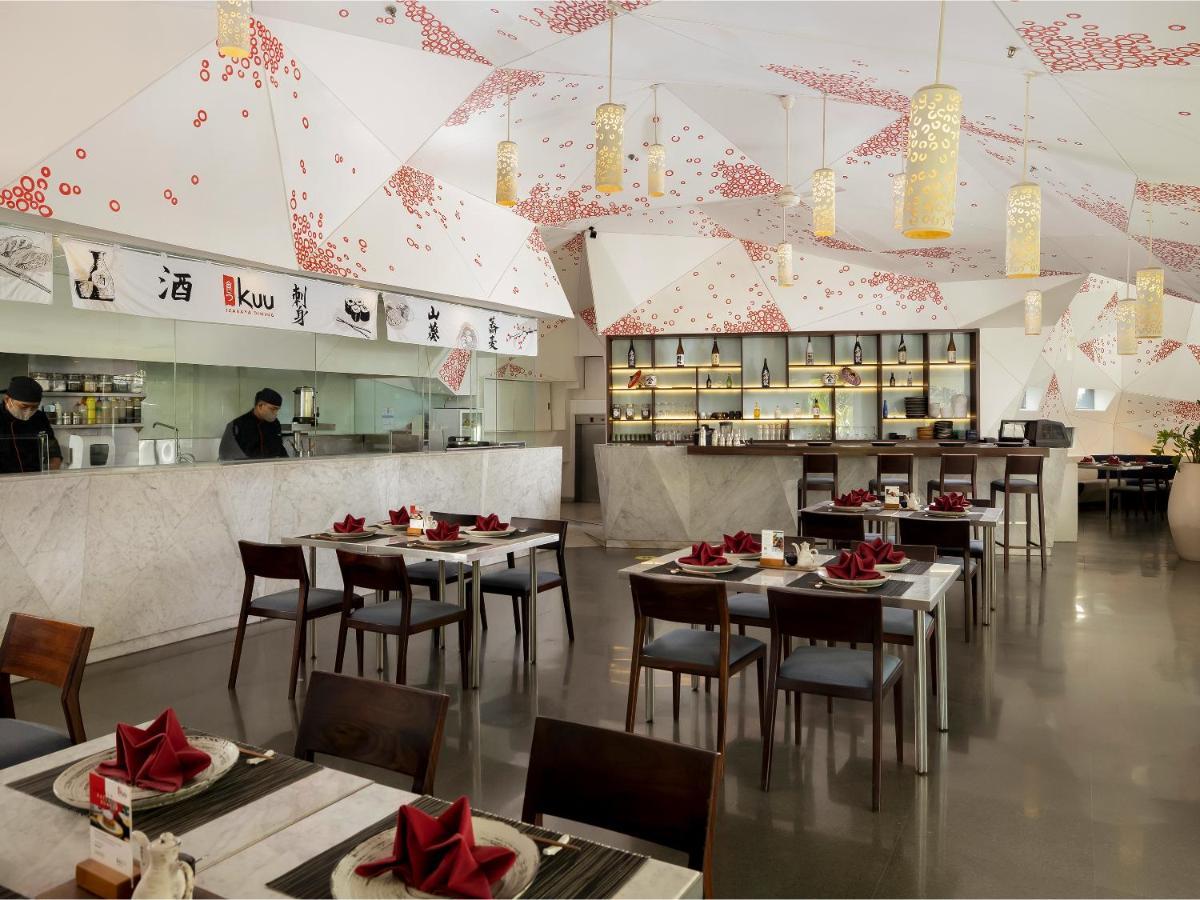 منتجع مايا سانور آند سبا المظهر الخارجي الصورة The interior of the restaurant