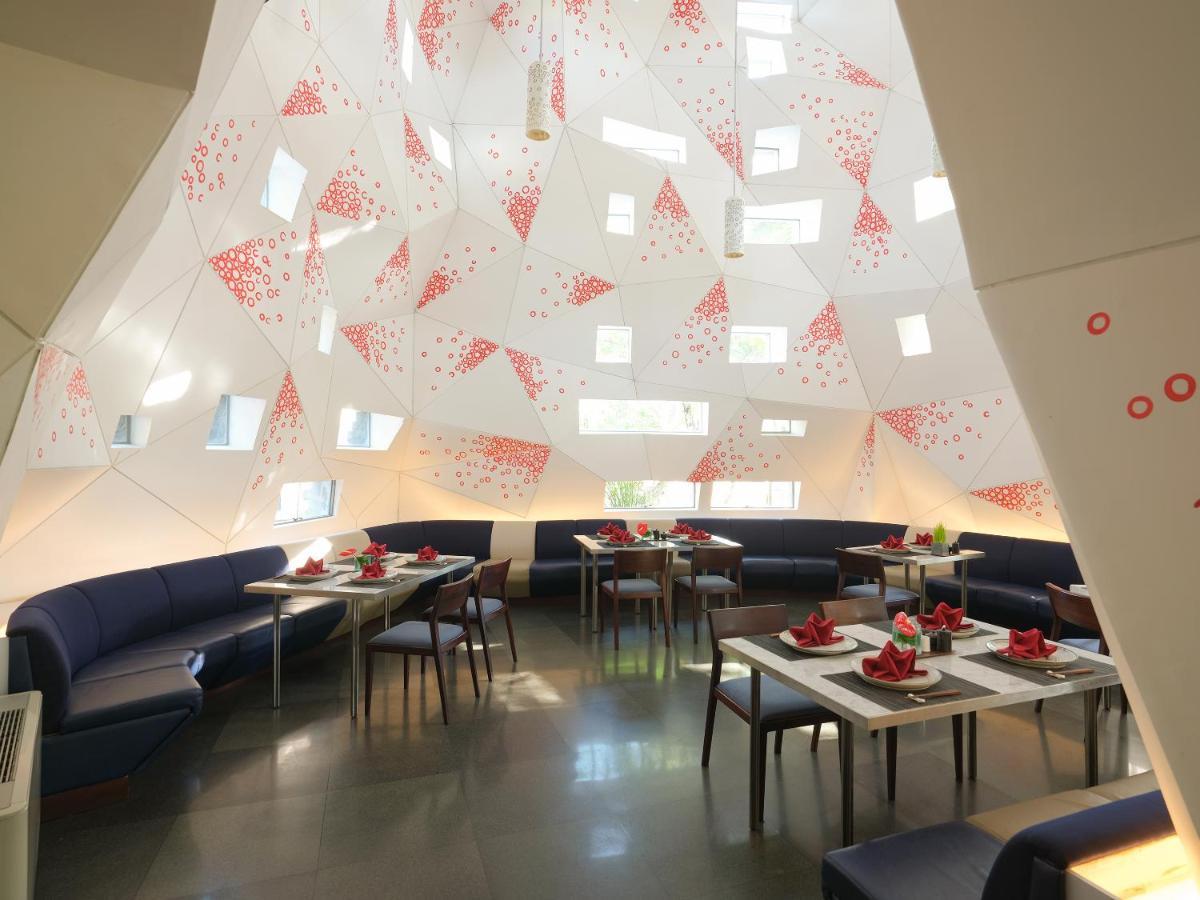 منتجع مايا سانور آند سبا المظهر الخارجي الصورة Interior of the restaurant